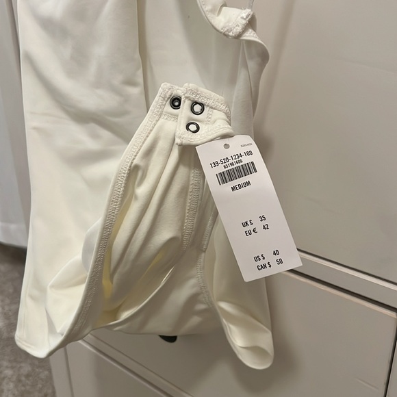 Abercrombie white stretchy cross halter body suite - Picture 2 of 4